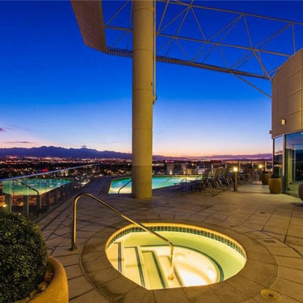 Newport-Las-Vegas-Deck.jpg Newport-Las-Vegas-Deck.jpg